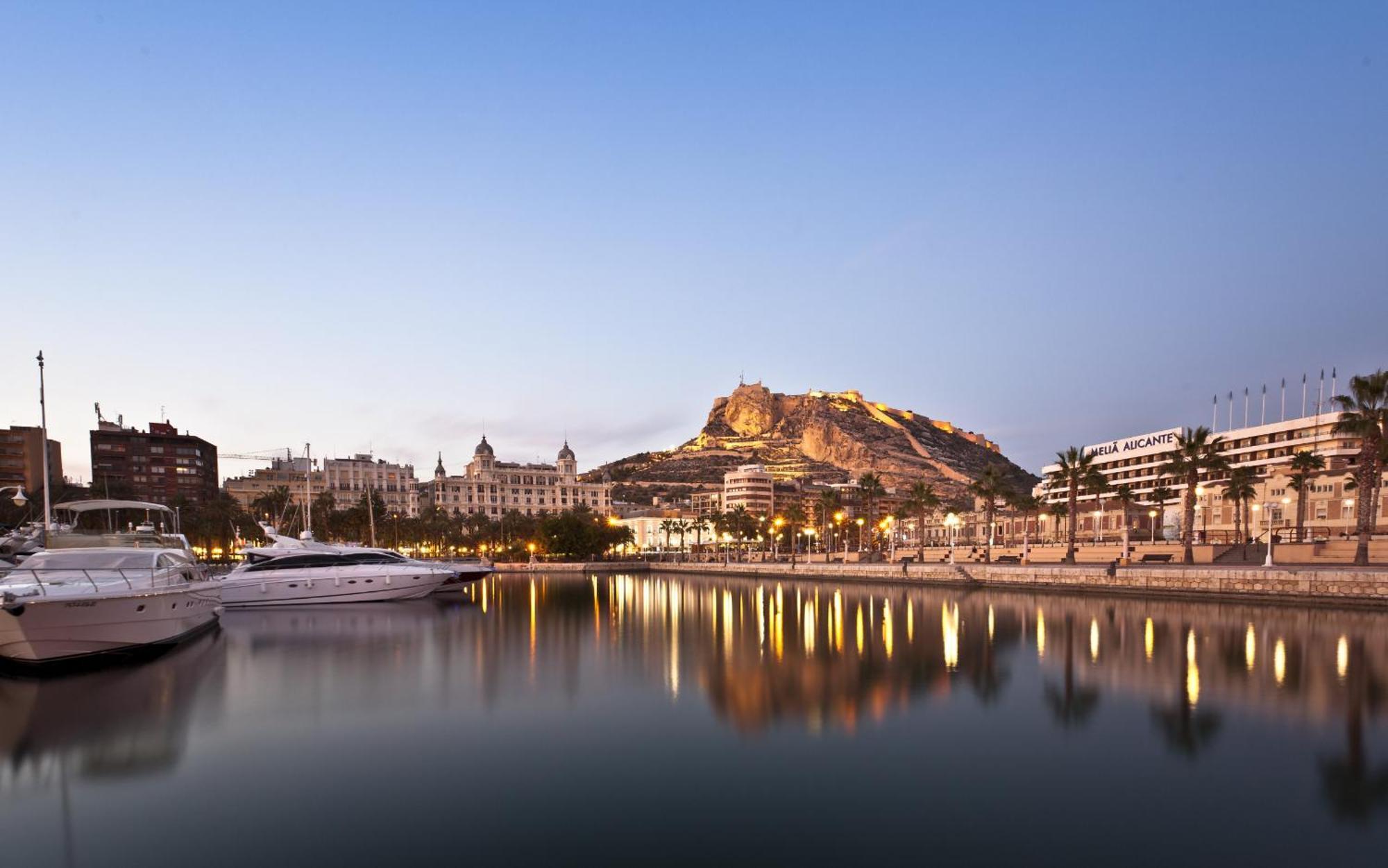 Estudio Playa Del Postiguet Alicante Buitenkant foto