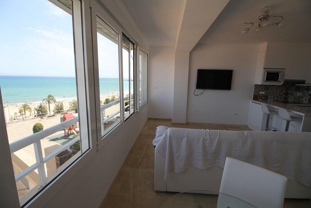 Estudio Playa Del Postiguet Alicante Buitenkant foto